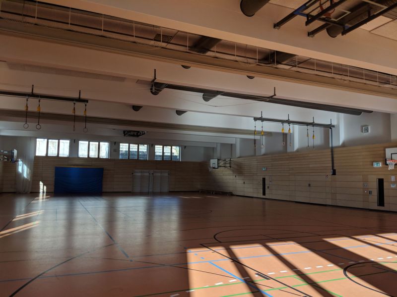 Turnhalle innen